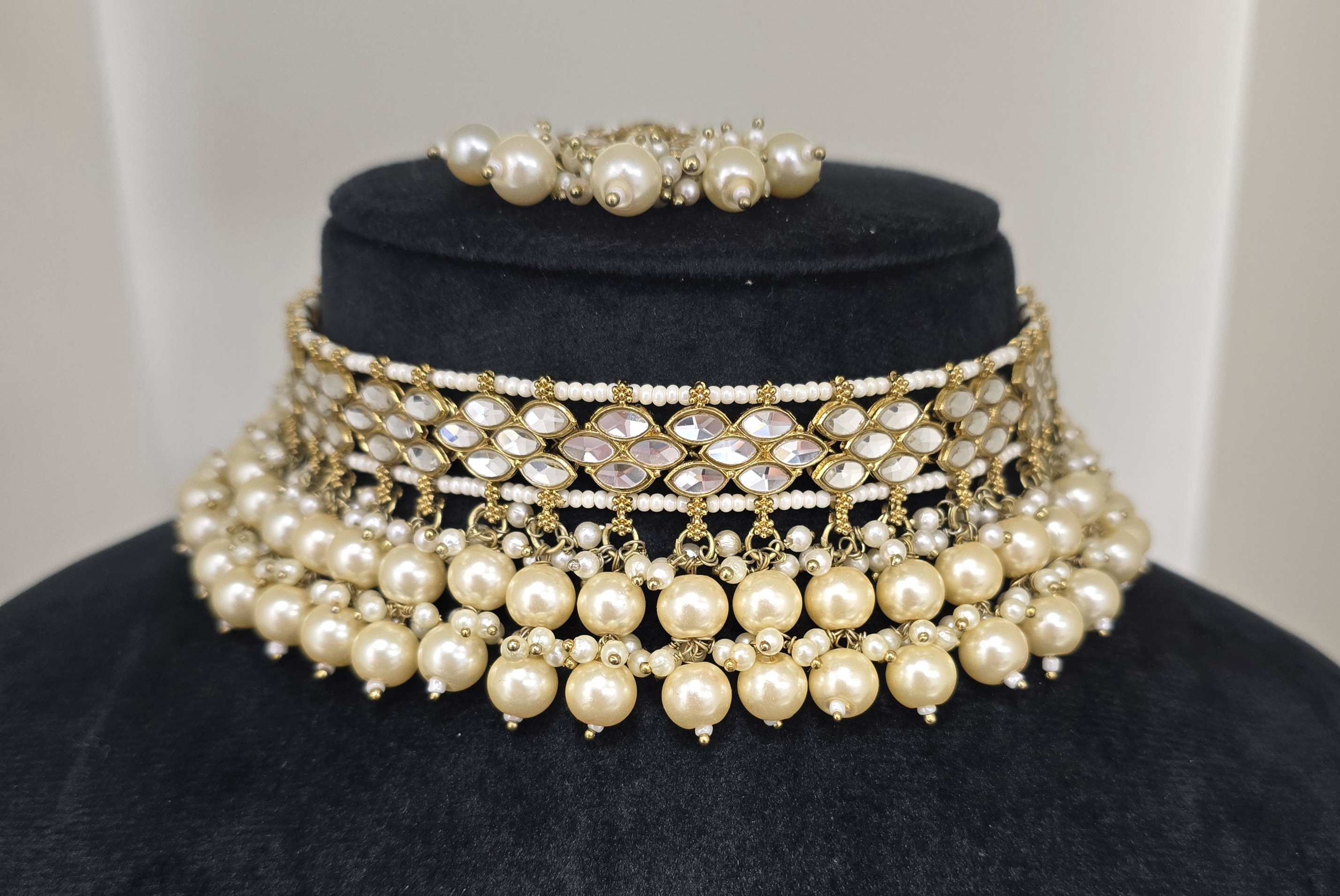 Pearl Kundan  Jewelry Set