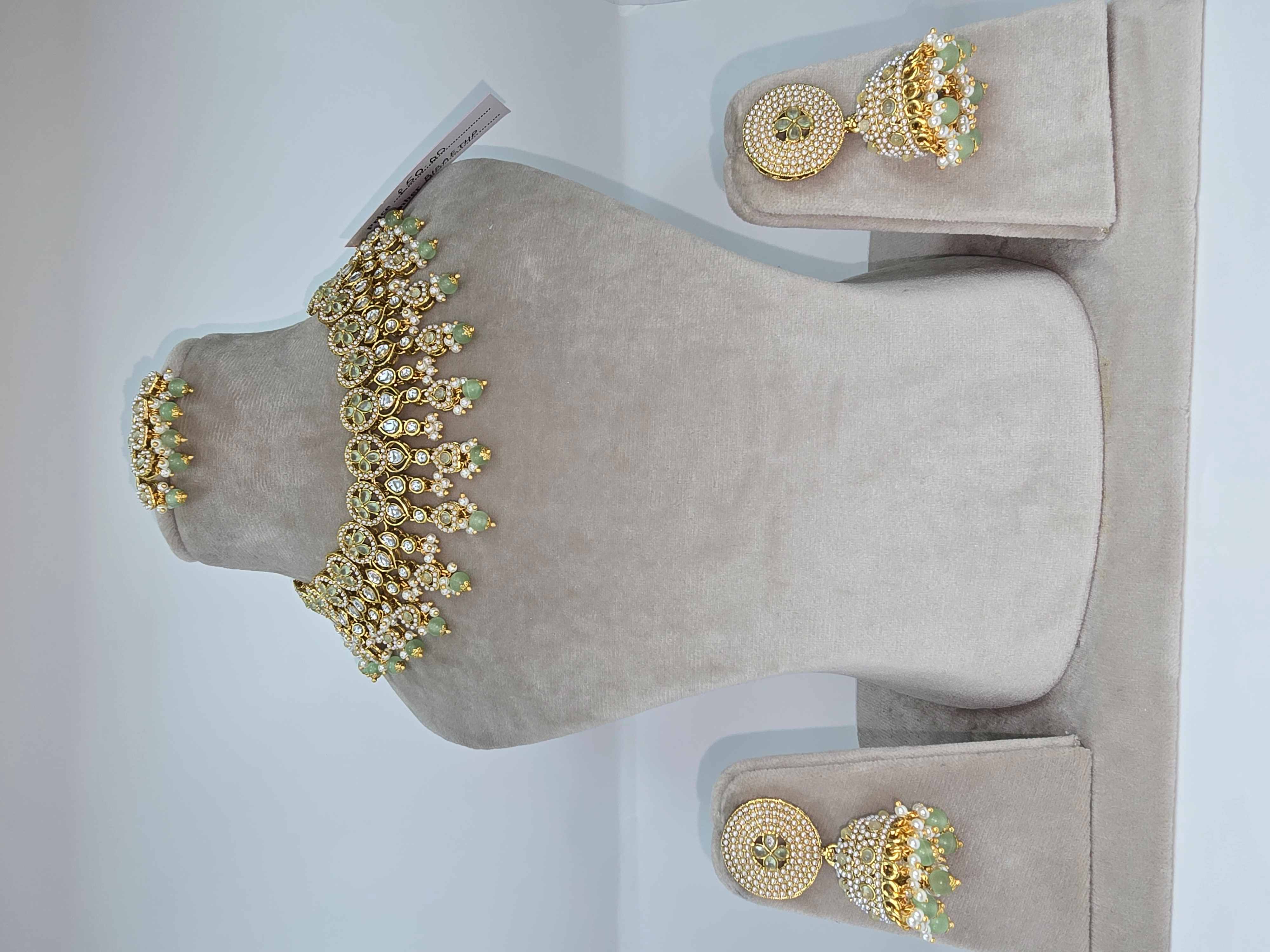 Traditional Jewellery Set