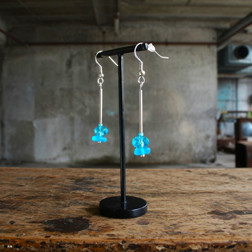 Blue crystal dangle earrings with romantic card
