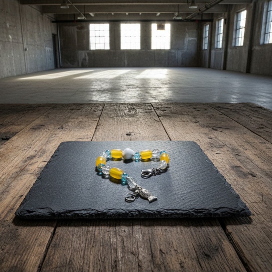 Sun sand and sea Bracelet - beaded knotted - Yellow and blue - inspirational Jewellery