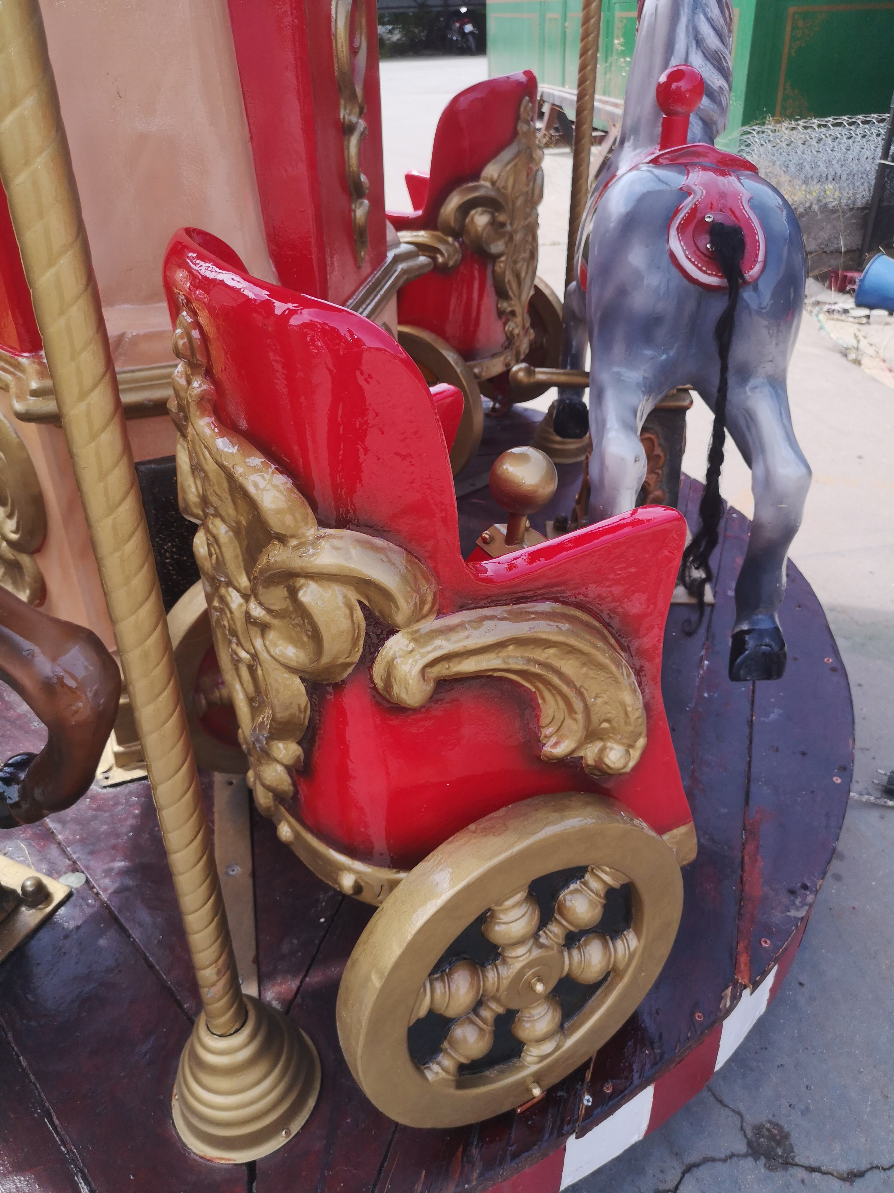 Mini Carrusel rojo infantil 