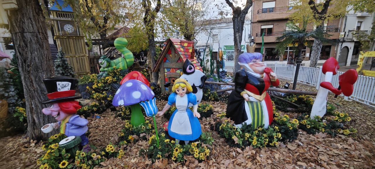 Figuras cuento de Alicia 