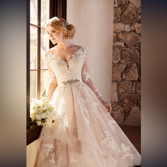 Lace Appliqué Wedding Dress