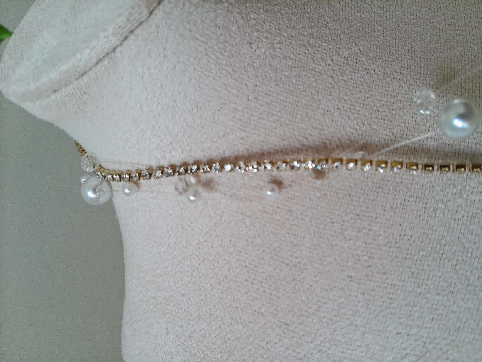 📿 Collar Geométrico con Perlas y Brillos ✨