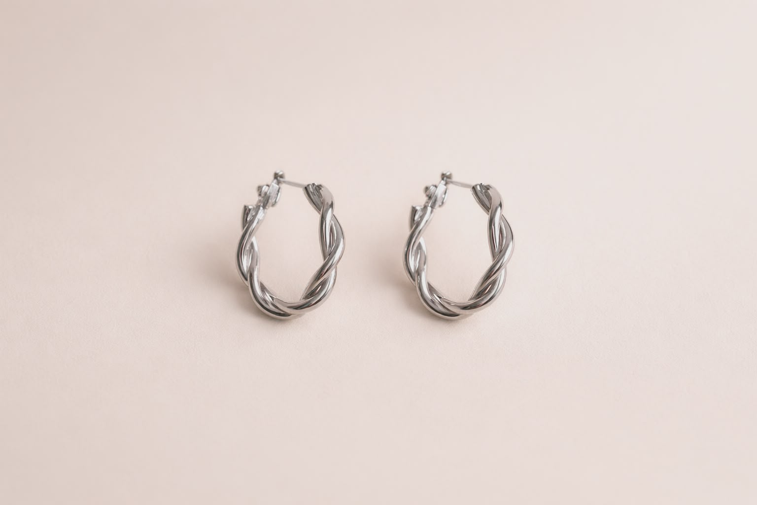 Aretes estilo europeo color plata