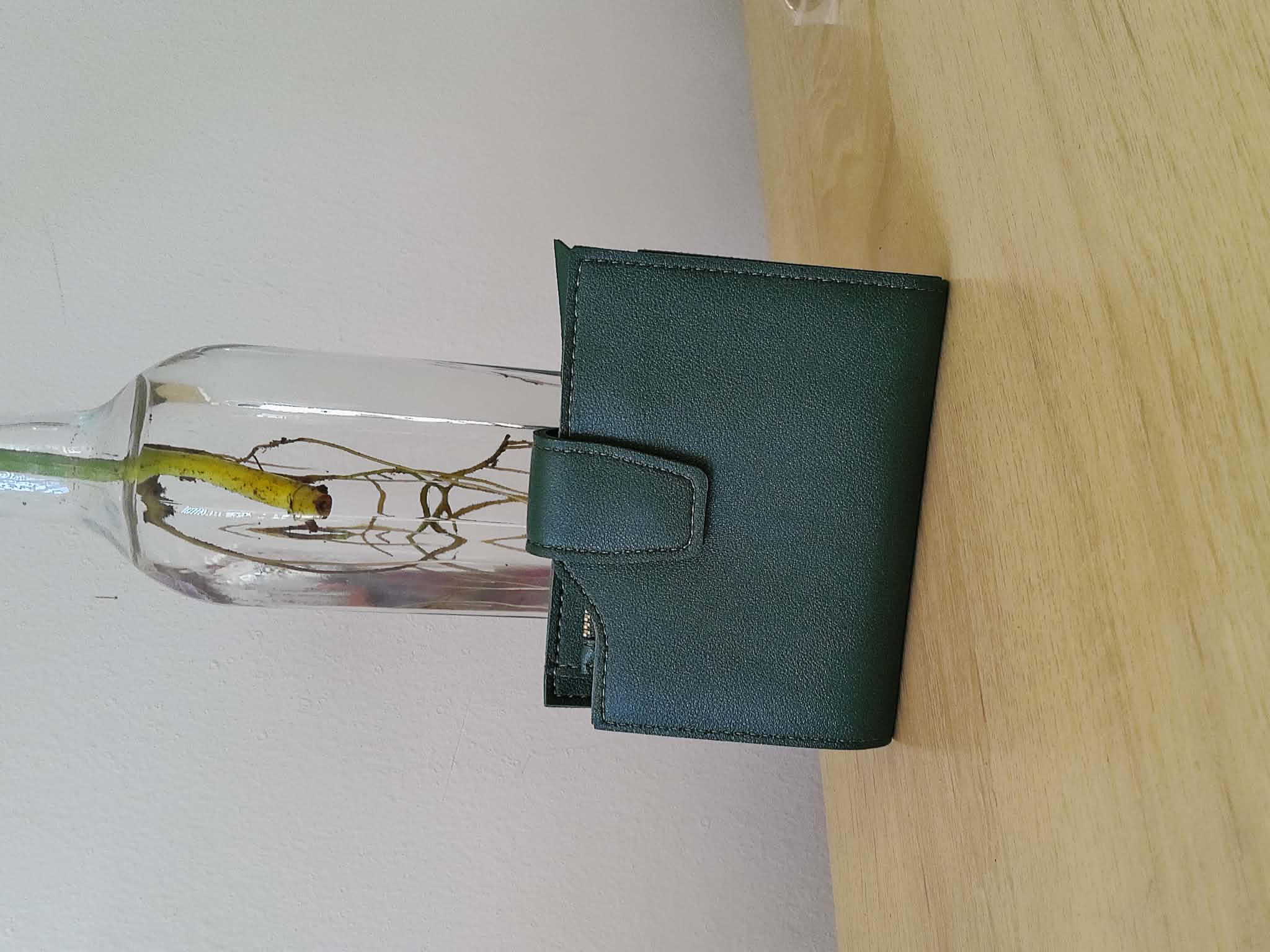 👛 Billetera Sintética de Diseño Moderno Verde/ Negro 👛 ✨