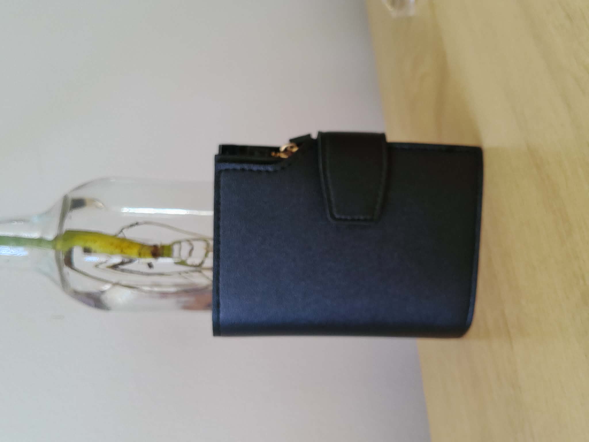 👛 Billetera Sintética de Diseño Moderno Verde/ Negro 👛 ✨