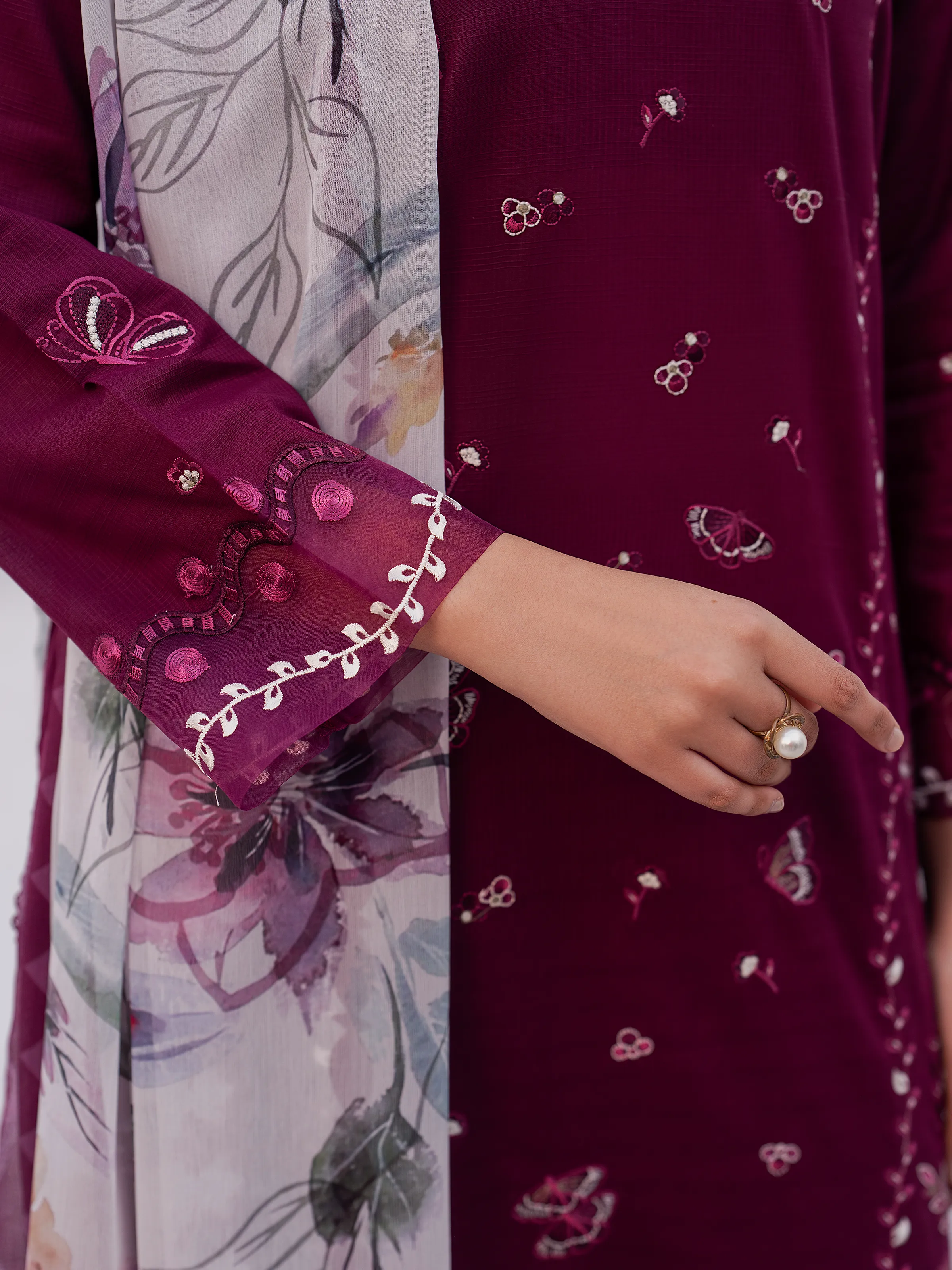 Aizah Plum Pret 3-Piece – Embroidered Slub Lawn