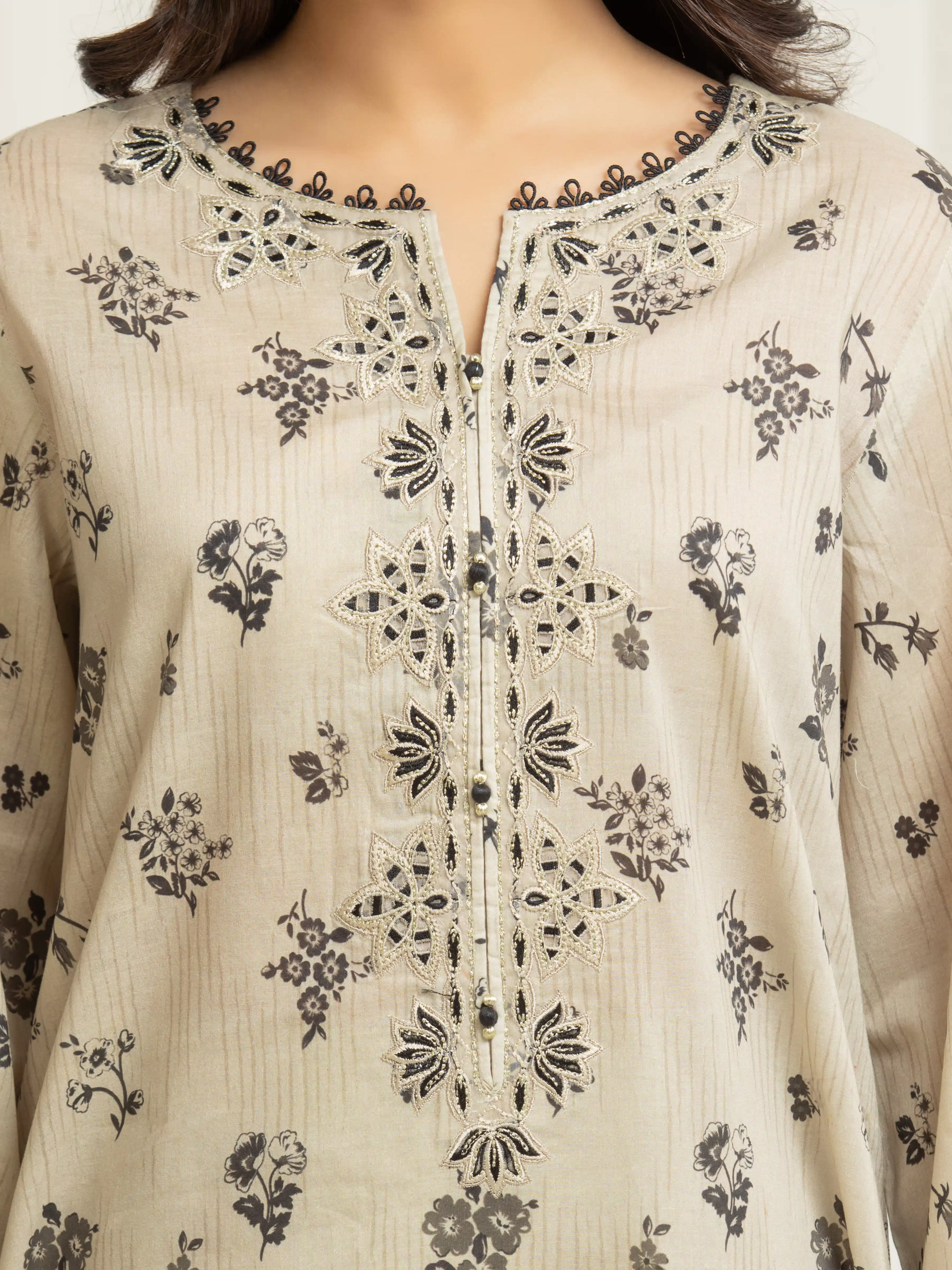 Aizah Beige Floral Lawn 3-Piece (Summer Collection)