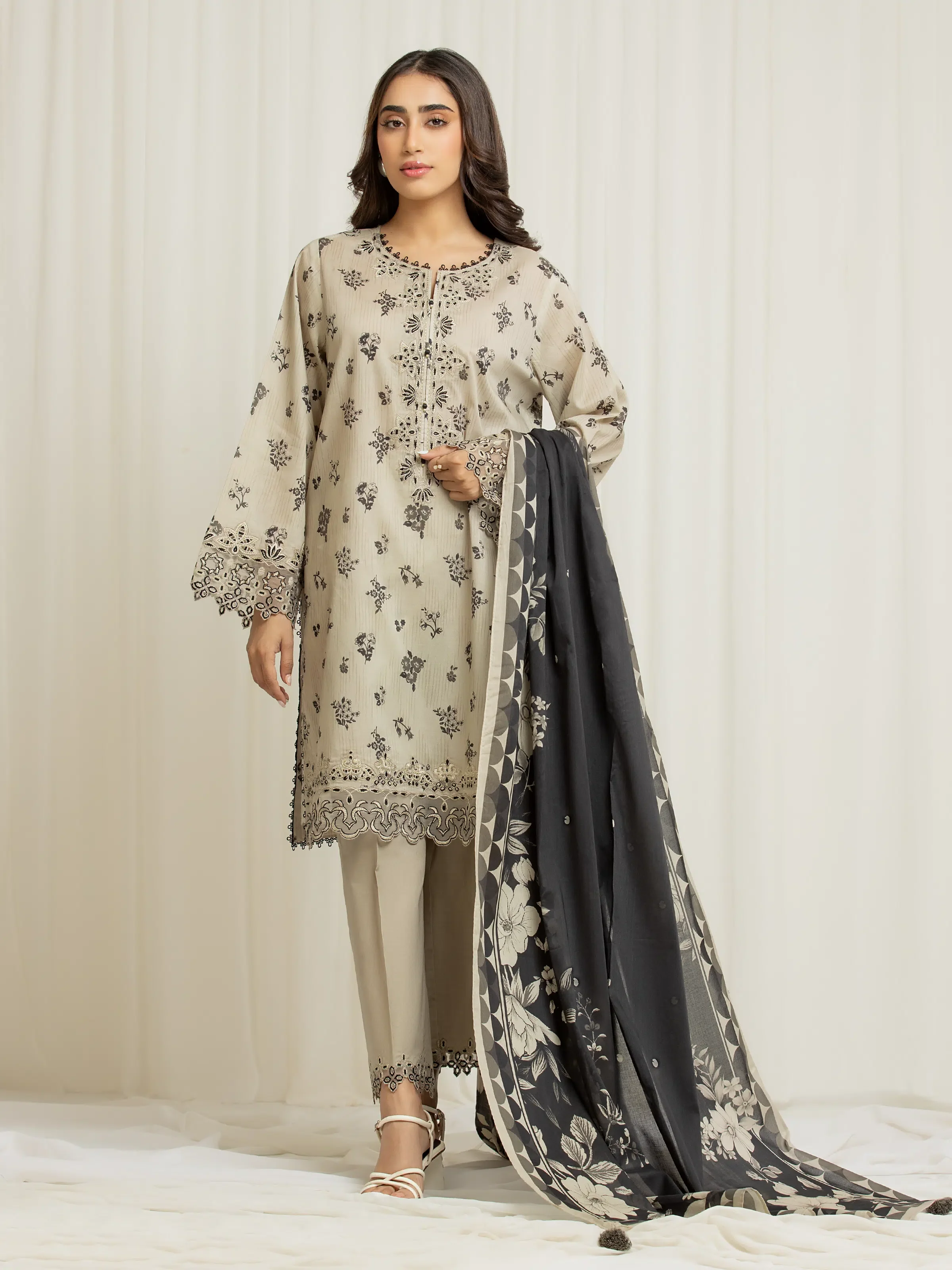 Aizah Beige Floral Lawn 3-Piece (Summer Collection)