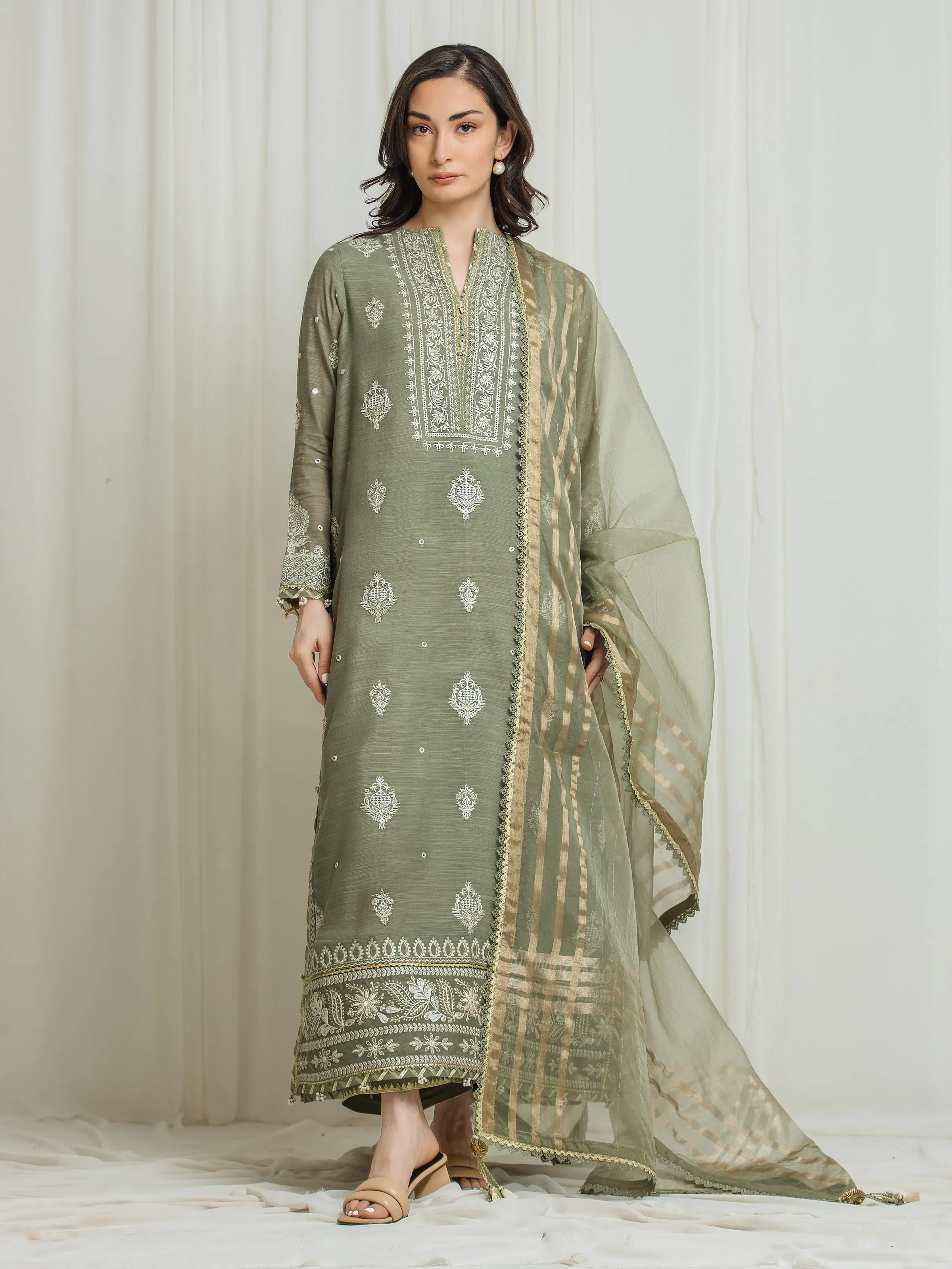 Aizah Munar Luxury 3-Piece (Light Green)