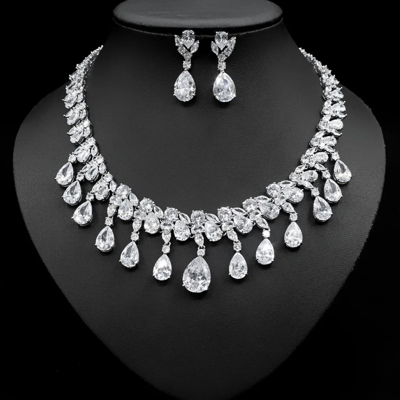 Elegant Zircon  Gemstone Necklace Set