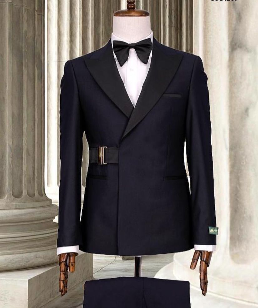 Smoking bleu nuit avec ceinture