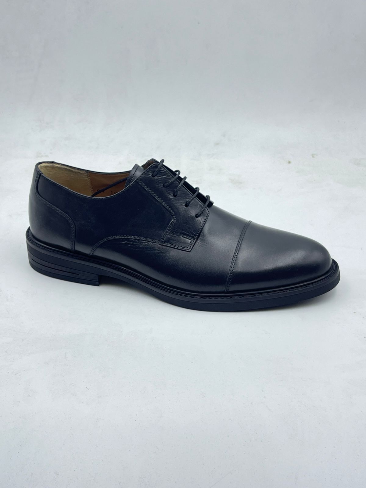 Chaussures Derby en cuir noir élégant