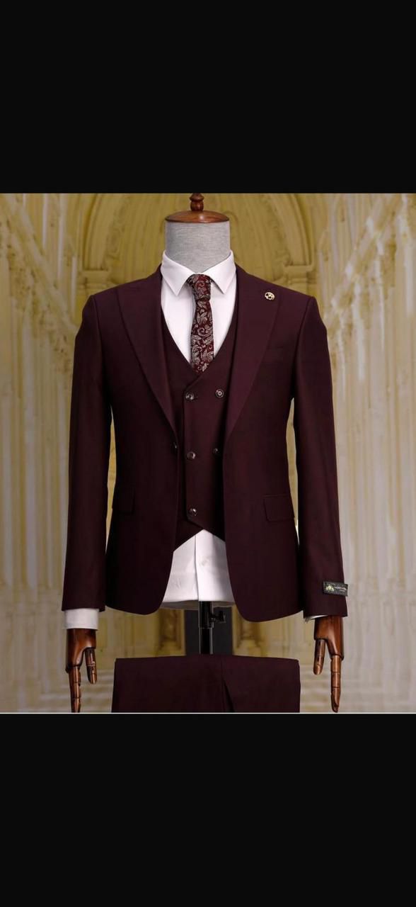 Costume trois pièces bordeaux homme