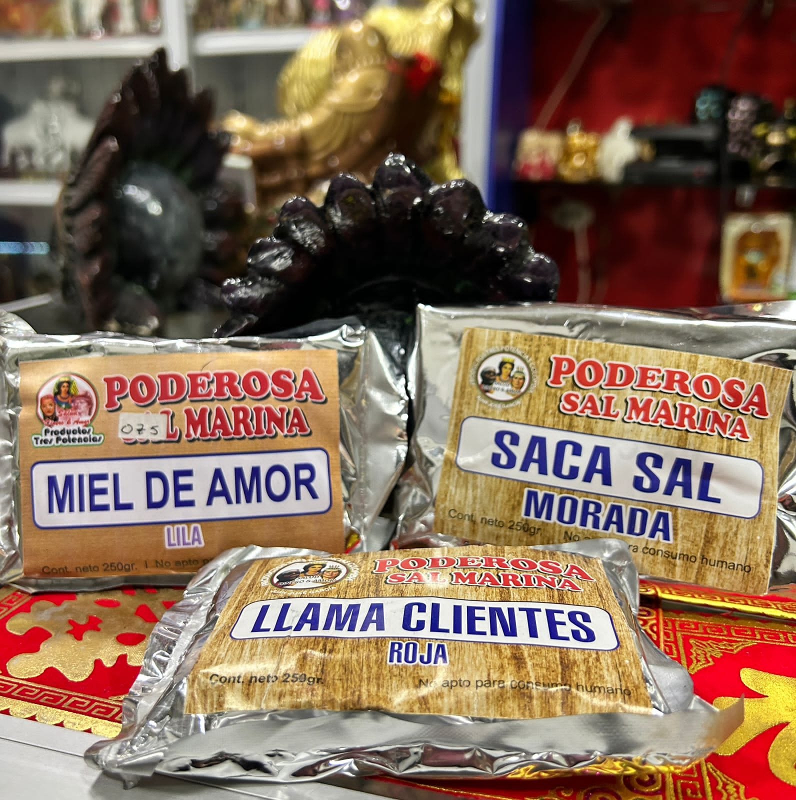  Artículos esotéricos utilizados en rituales de limpieza energéticas.