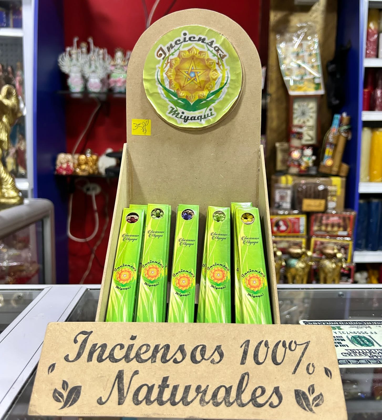   Inciensos 100% naturales, diseñados para limpieza energética, del aura y armonización de espacios. 