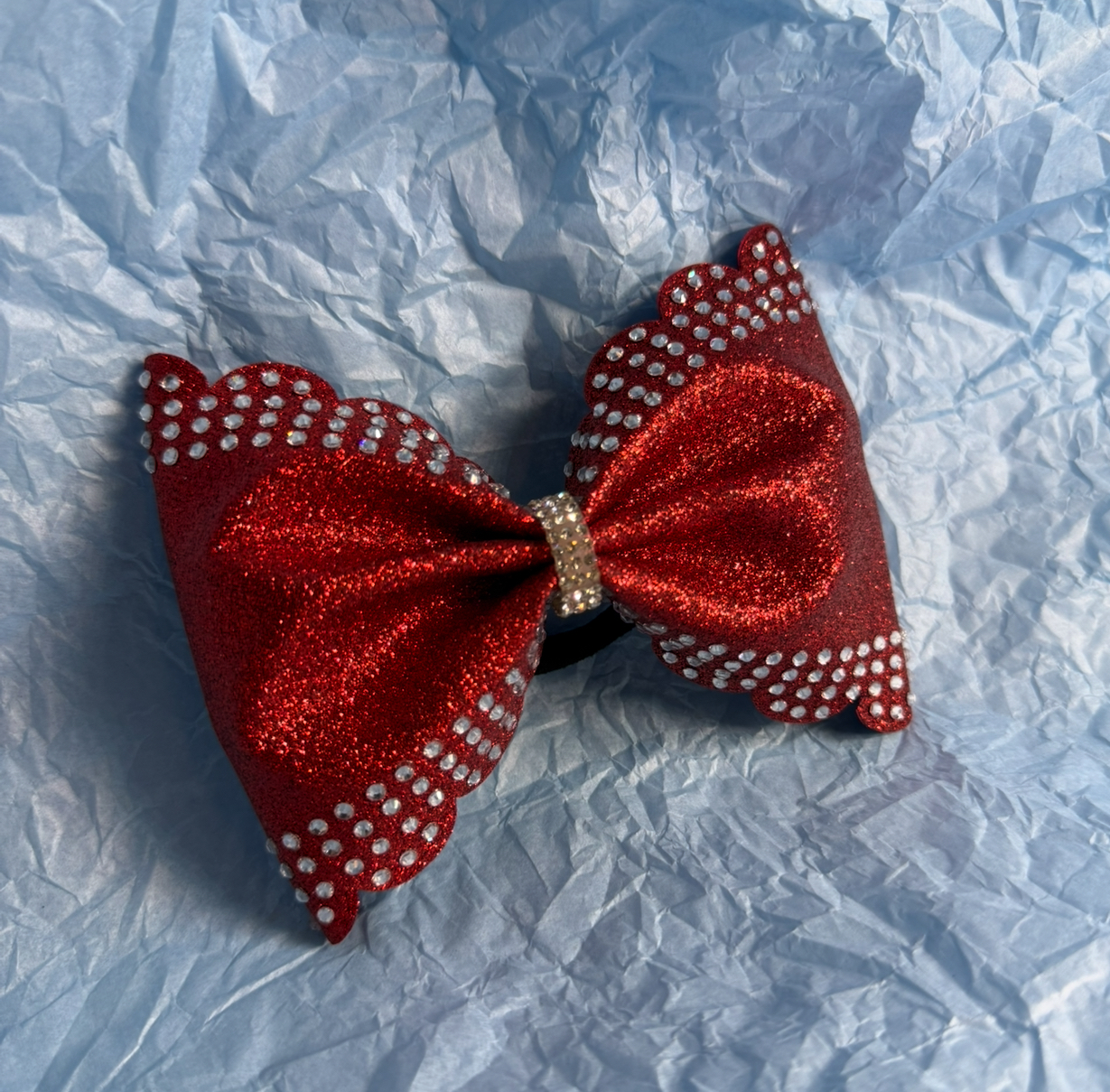 Scalloped Tailless Bow - Rhinestone Nr. 1
