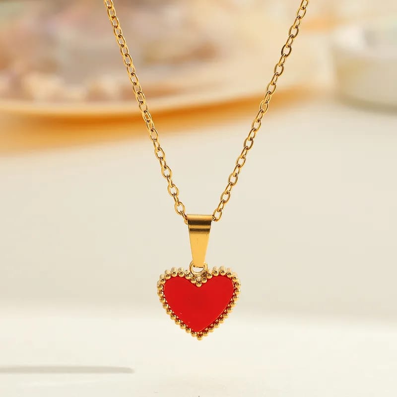 Set Collar y pendientes con dije de corazón 