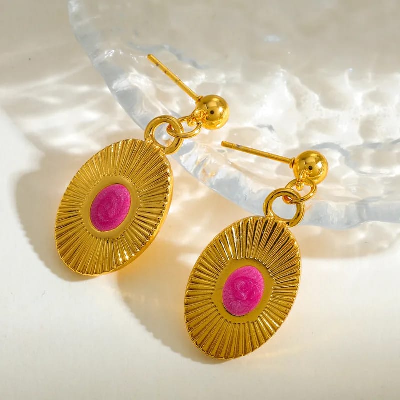 Aretes dorados ovalados