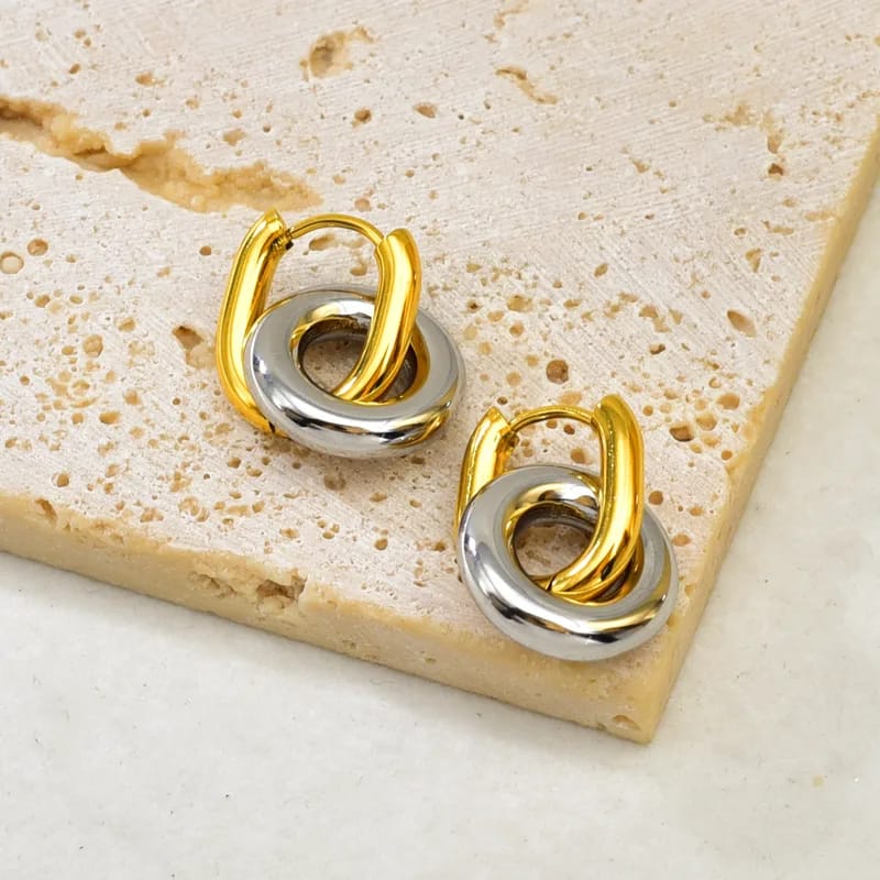 Aretes de argolla doble metálica