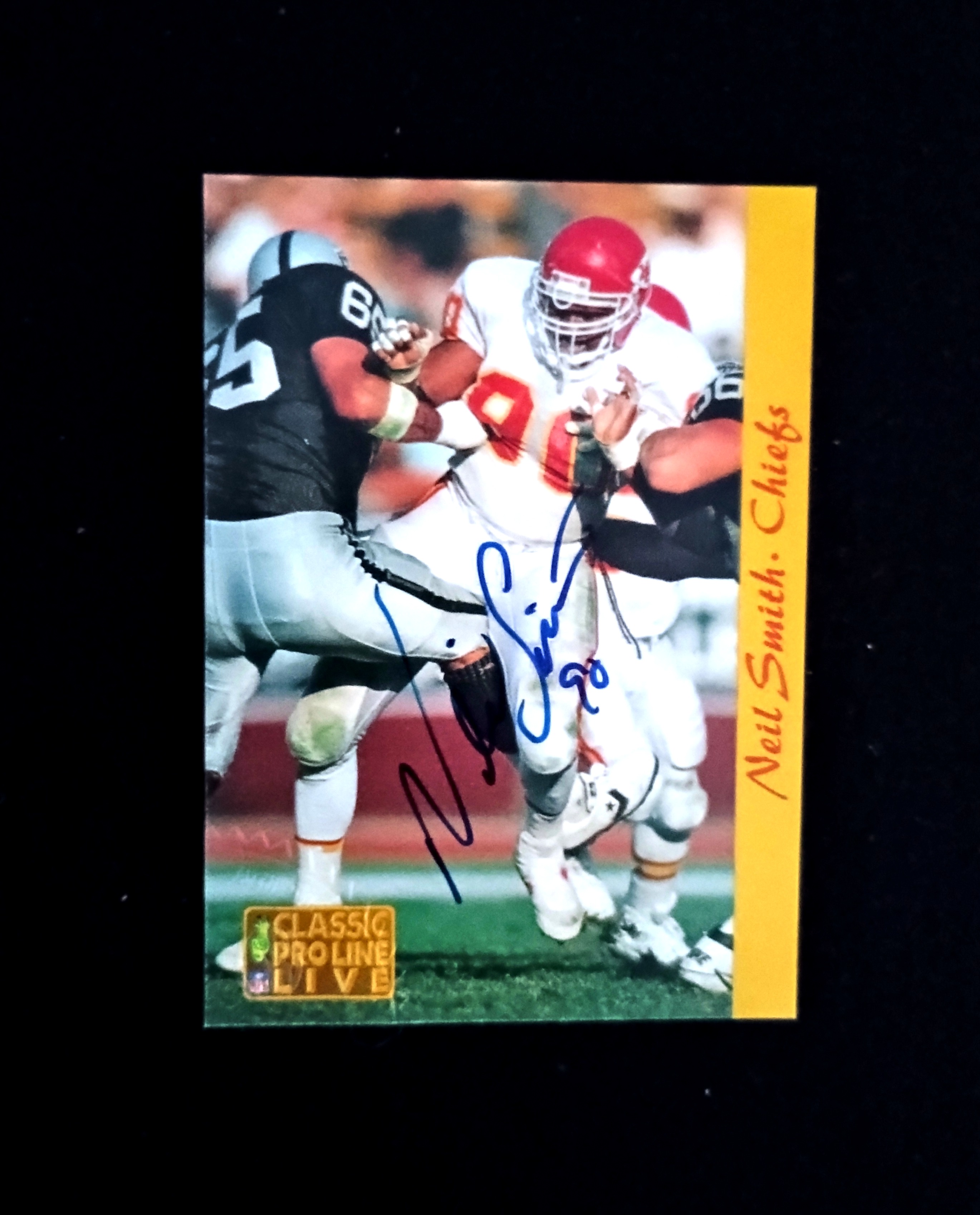 1993 NFL Proline Neil Smith Autographed Football Card Near Mint