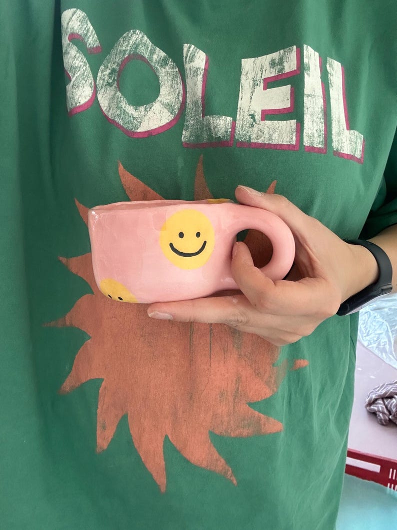 Handmade Pink Ceramic Smiley Face Mug Š Aesthetic Pottery Coffee Cup