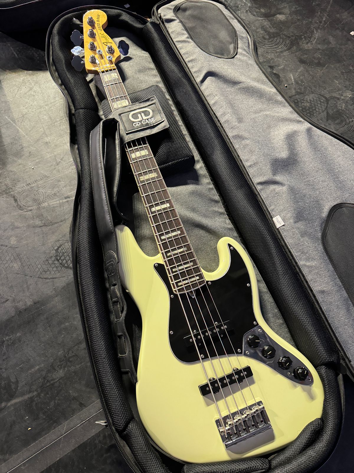 Contrabaixo Fender USA