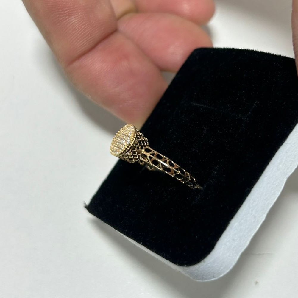 Anel de ouro Facetado