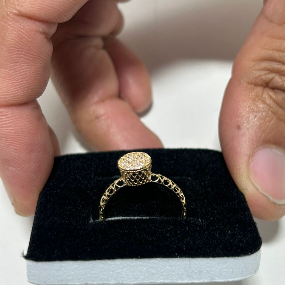 Anel de ouro Facetado