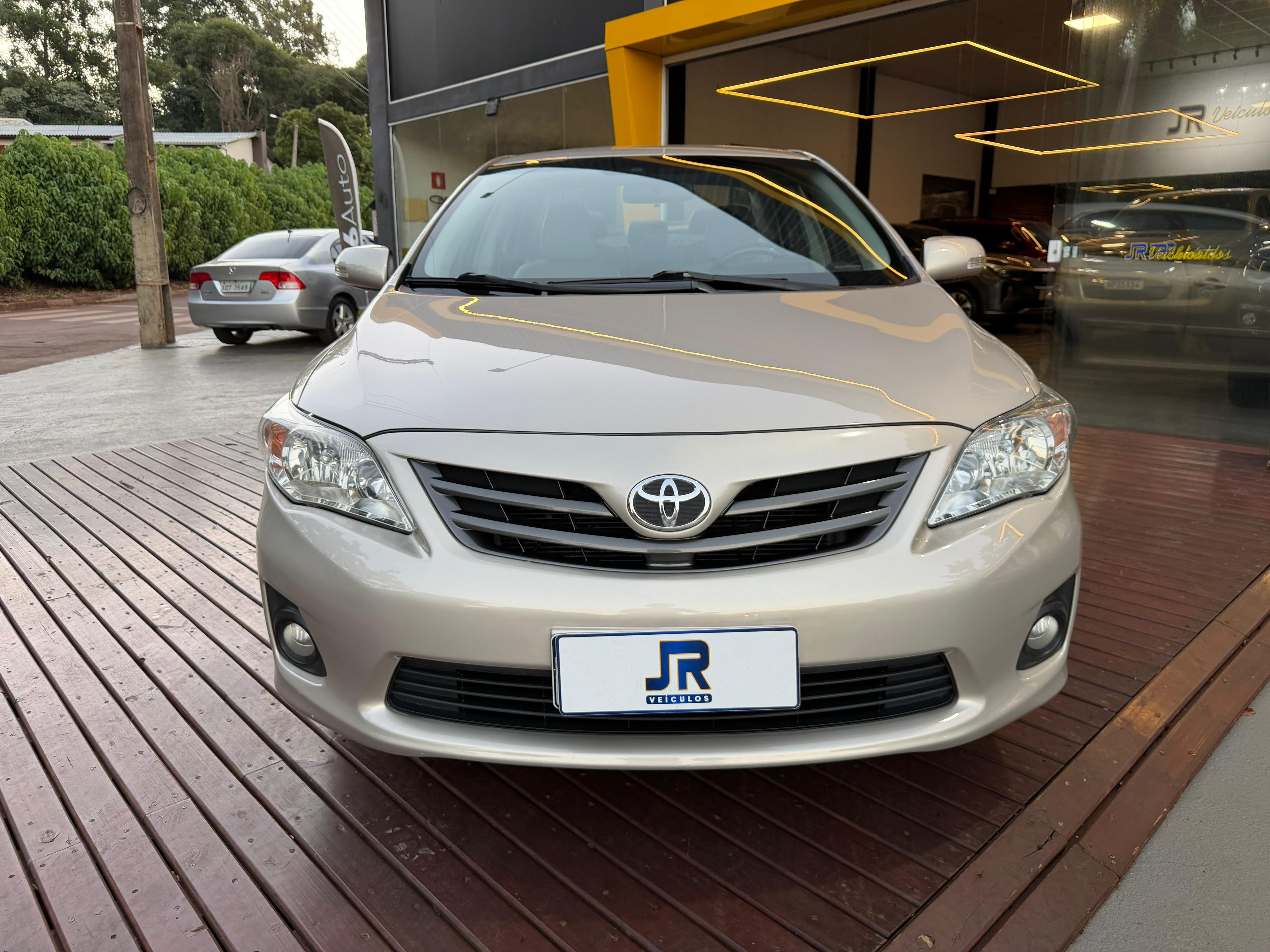 COROLLA XEI 2012