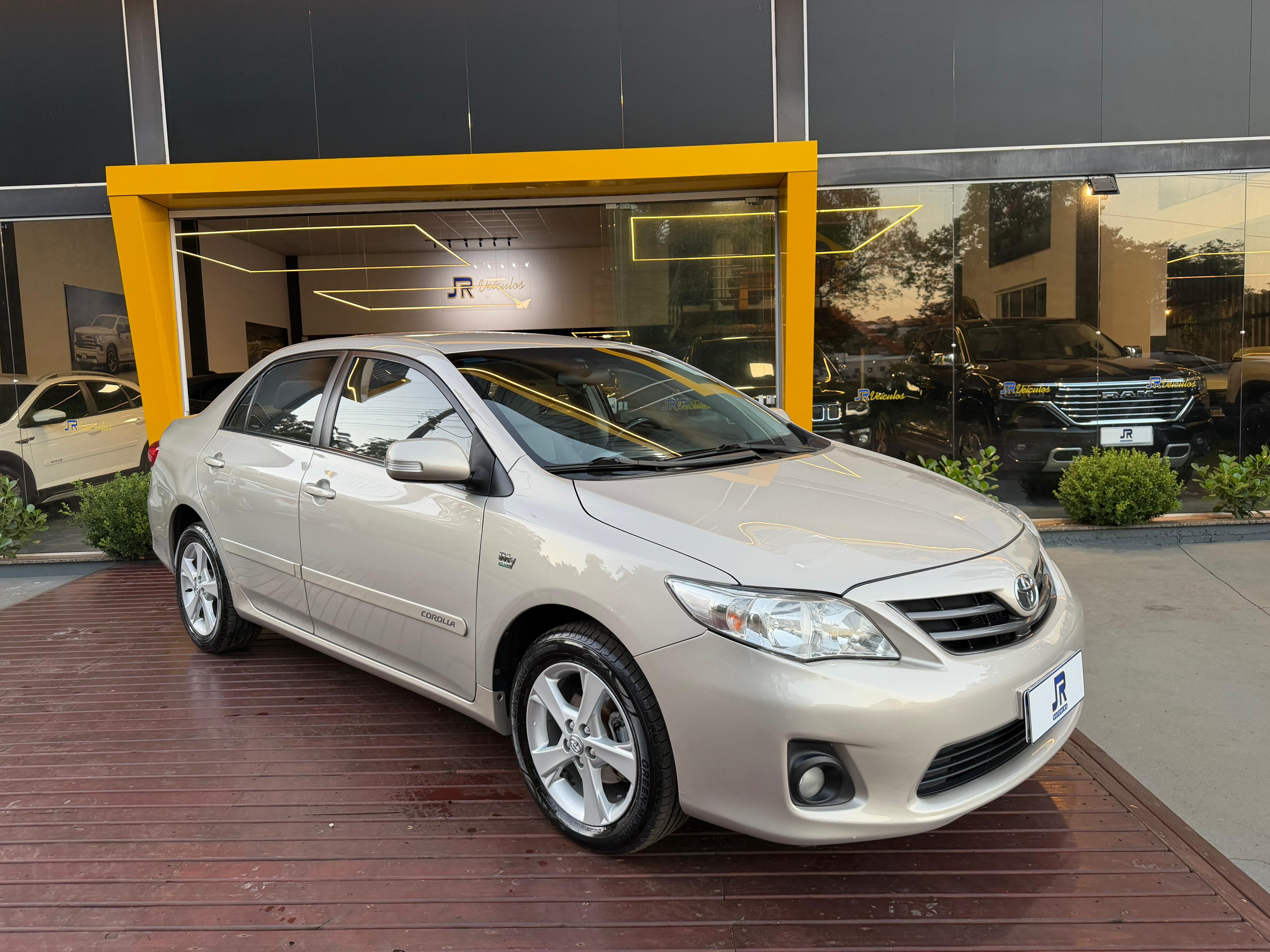 COROLLA XEI 2012