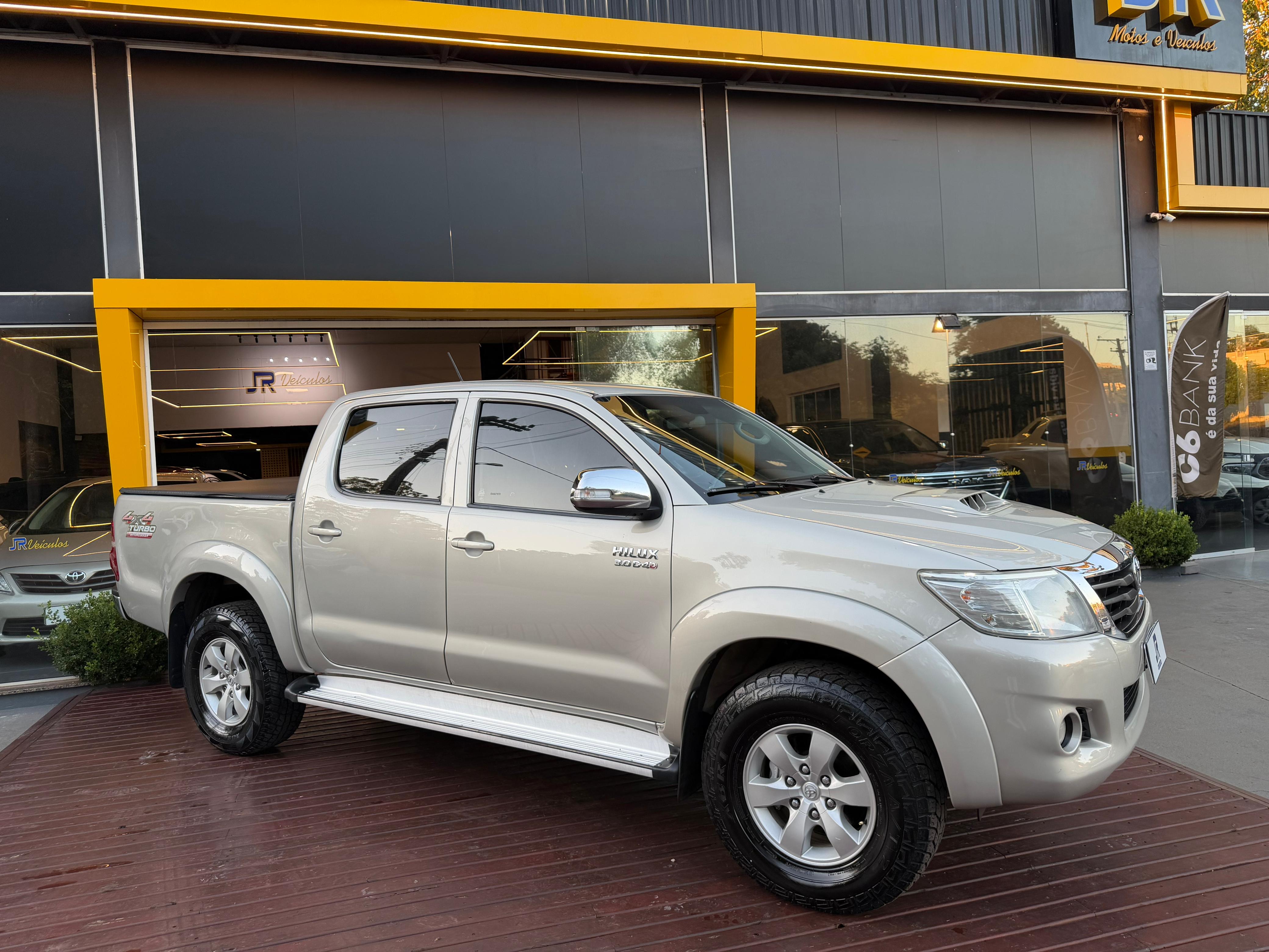 HILUX SRV 4x4 2014
