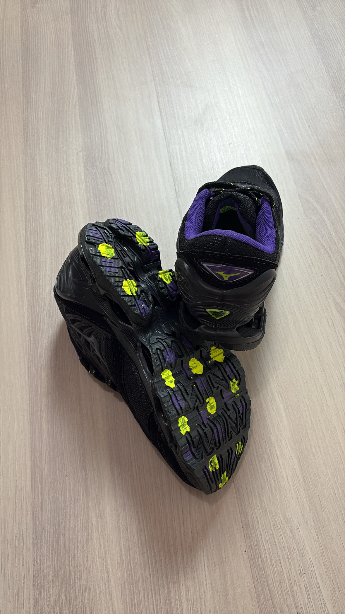 Tênis Mizuno Flor de Lotus