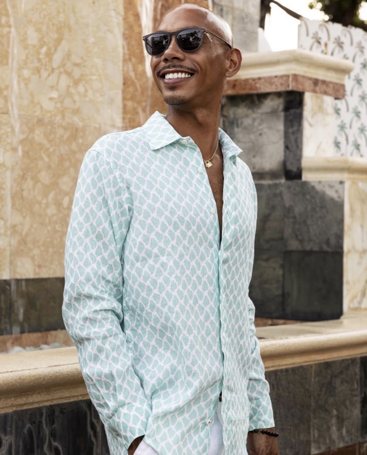 Book • Sip Shop & Savor