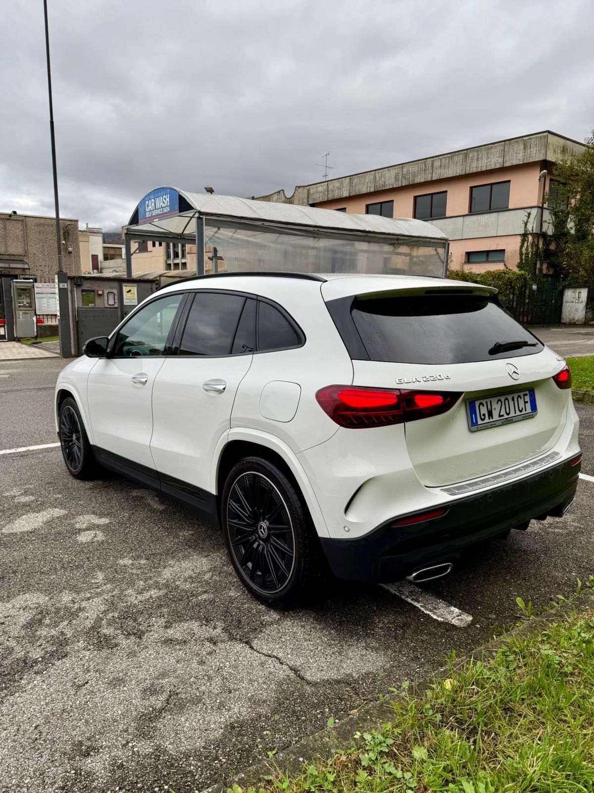 Mercedes-Benz GLA 220d