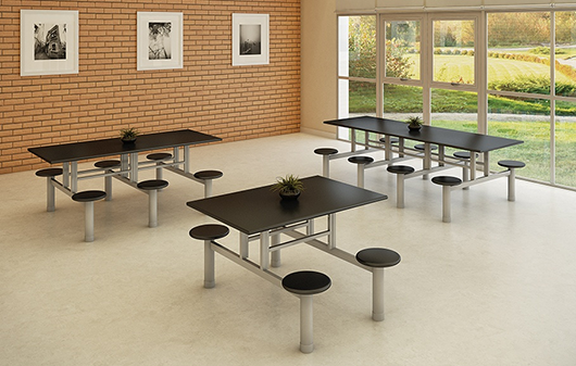 Mesa com Bancos Individuais Acoplados