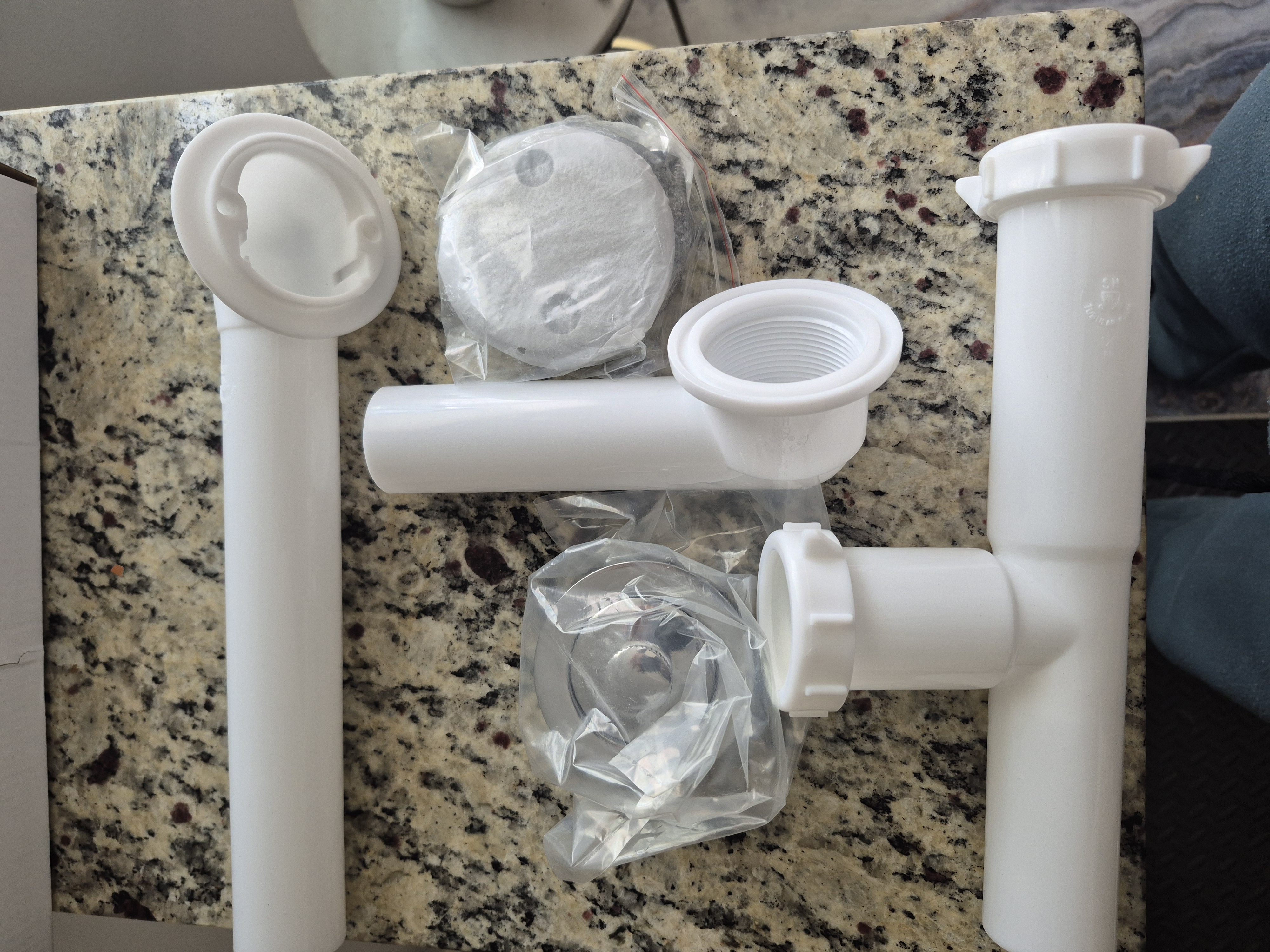 Universal bathtub drainpipe Kit