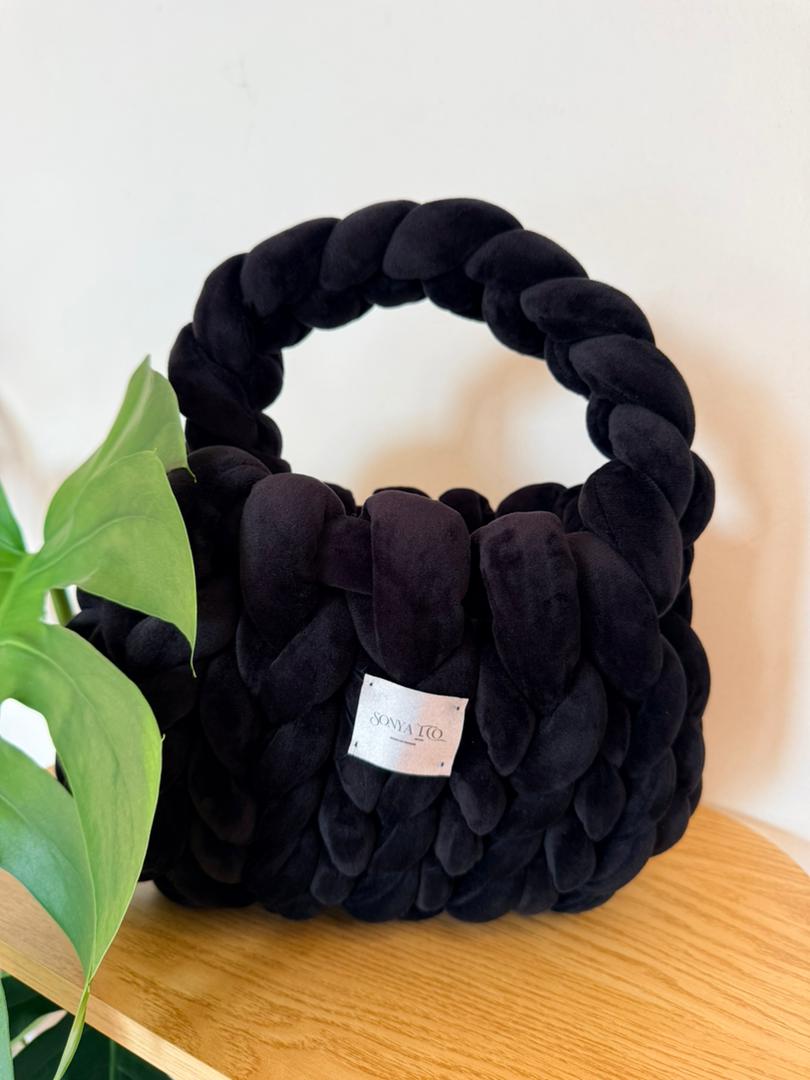 Sonya Elegant Black Bag