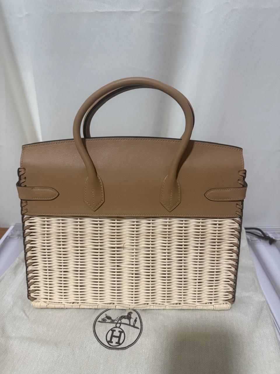 Bolsa Artesanal Hermes de Palha e Couro