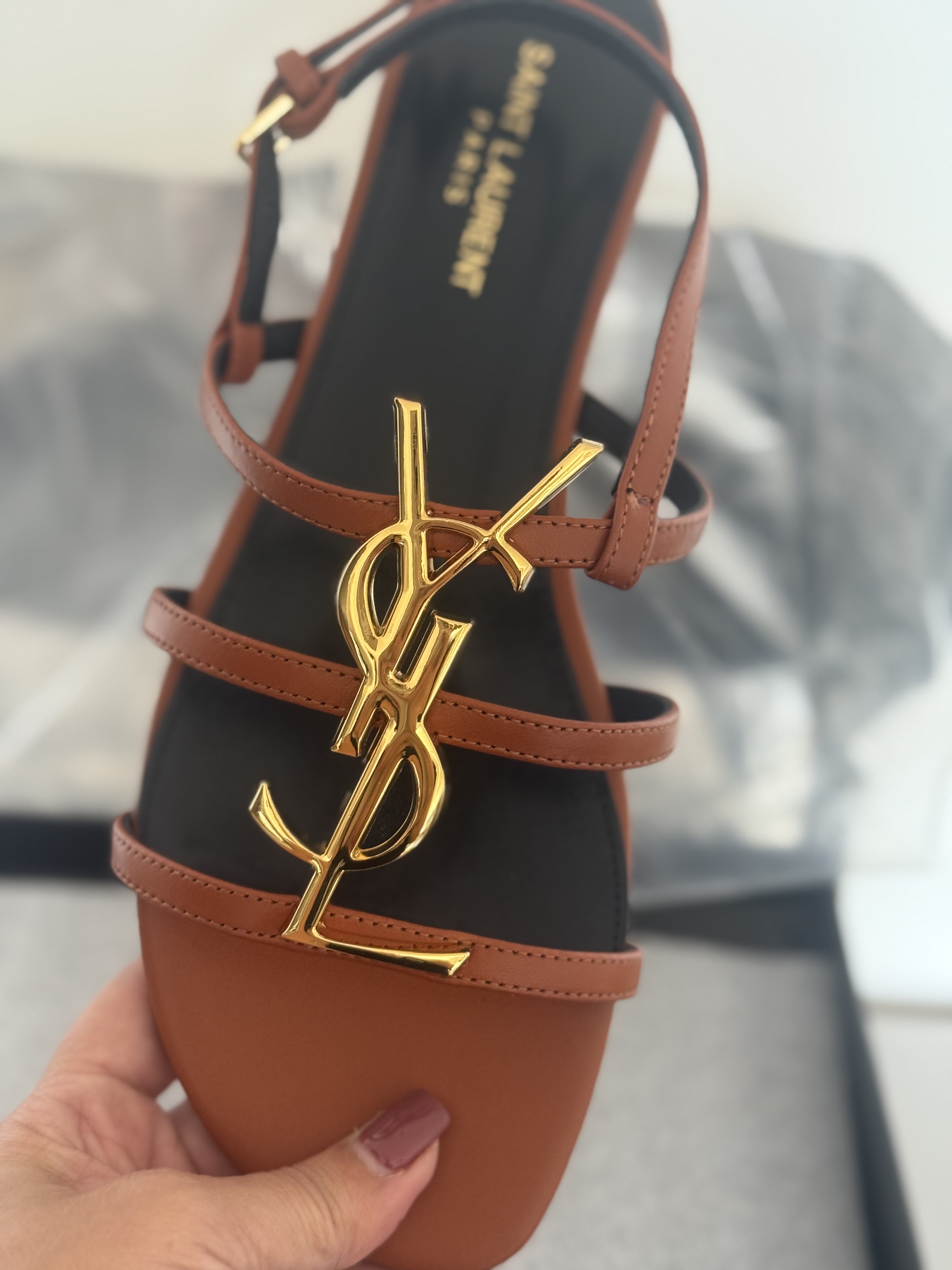 Sandália Saint Laurent Strappy Logo