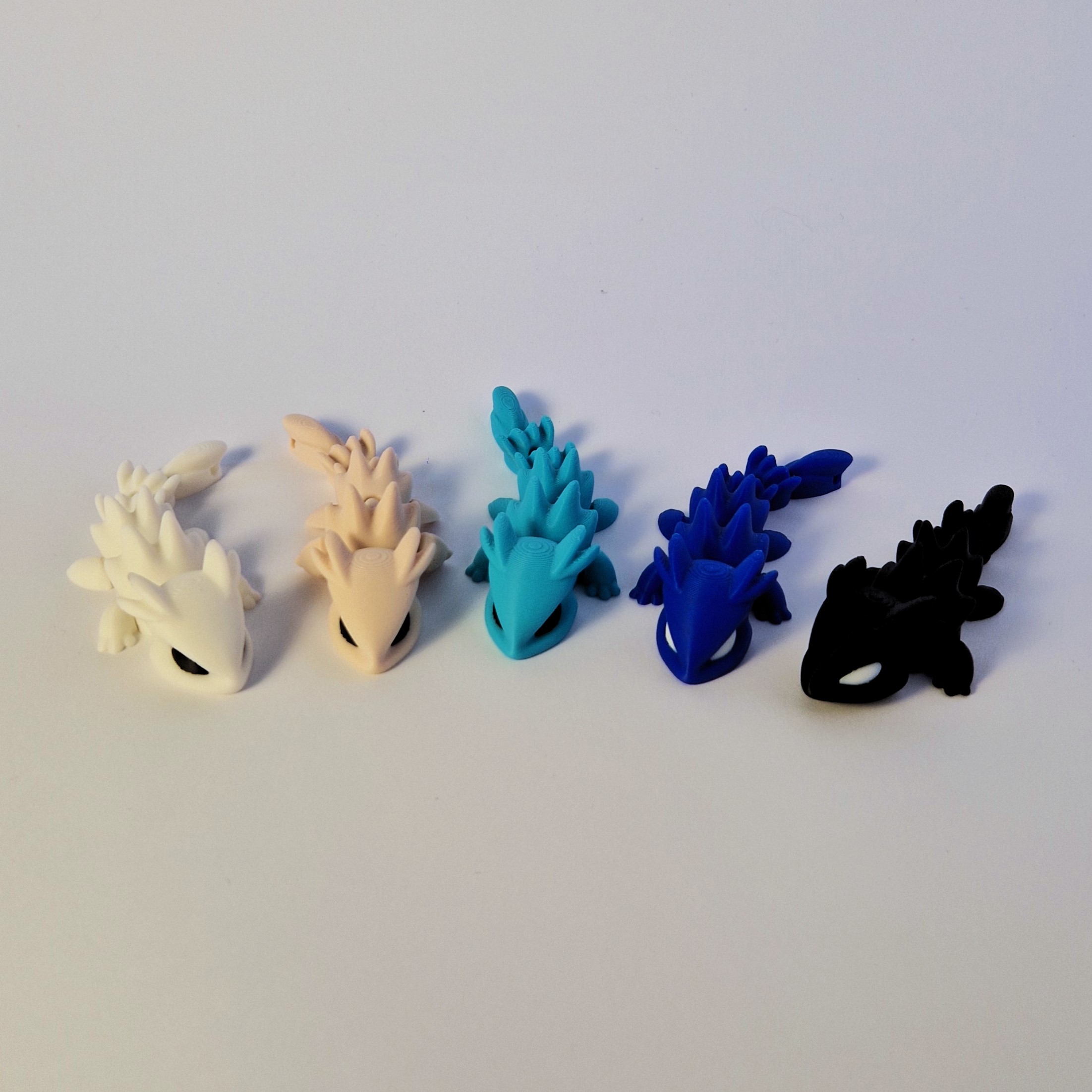 Mini 3D drakonai – spalvoti raktų pakabukai ir aksesuarai