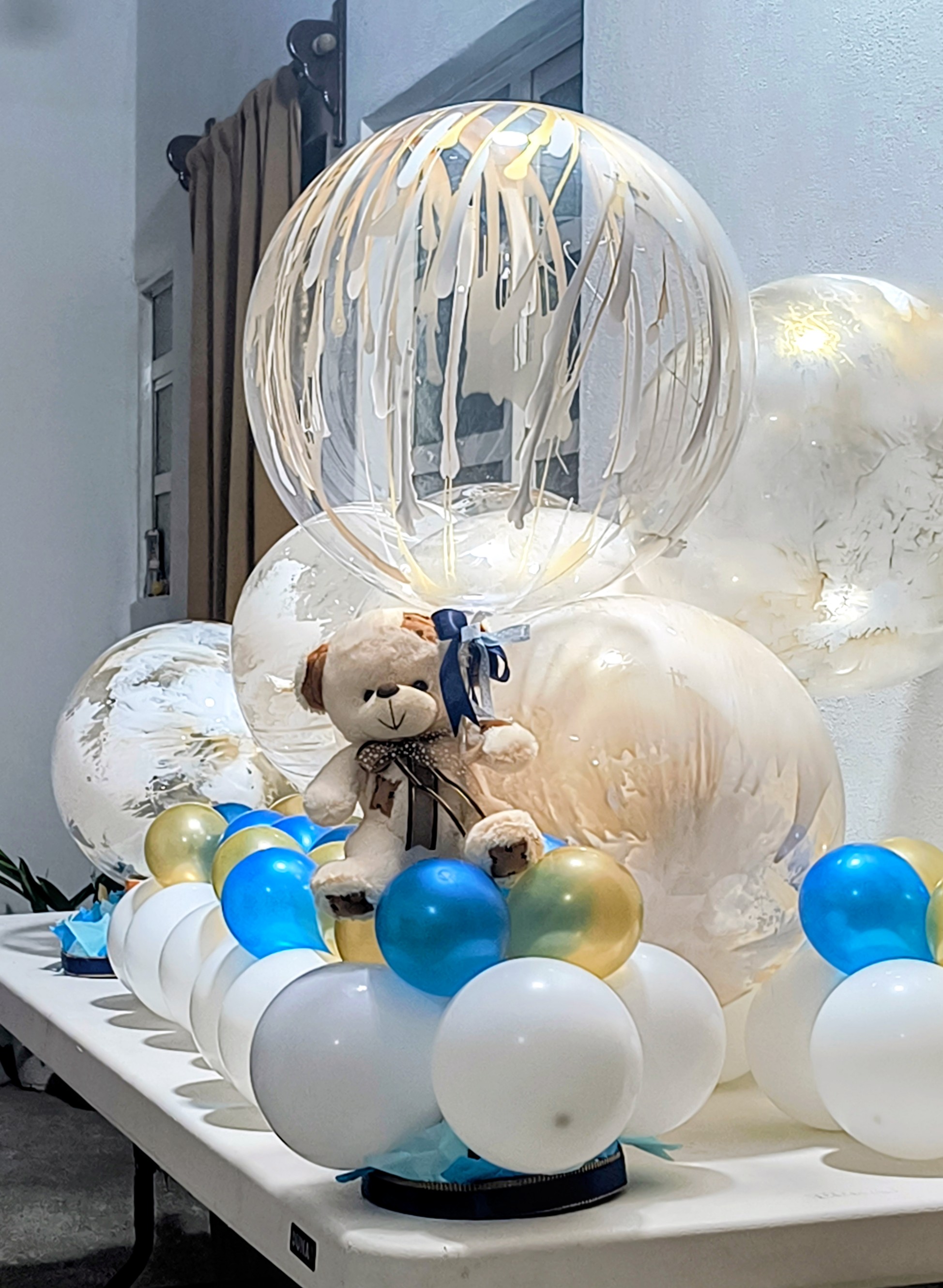 Arreglo de Globos & Peluche