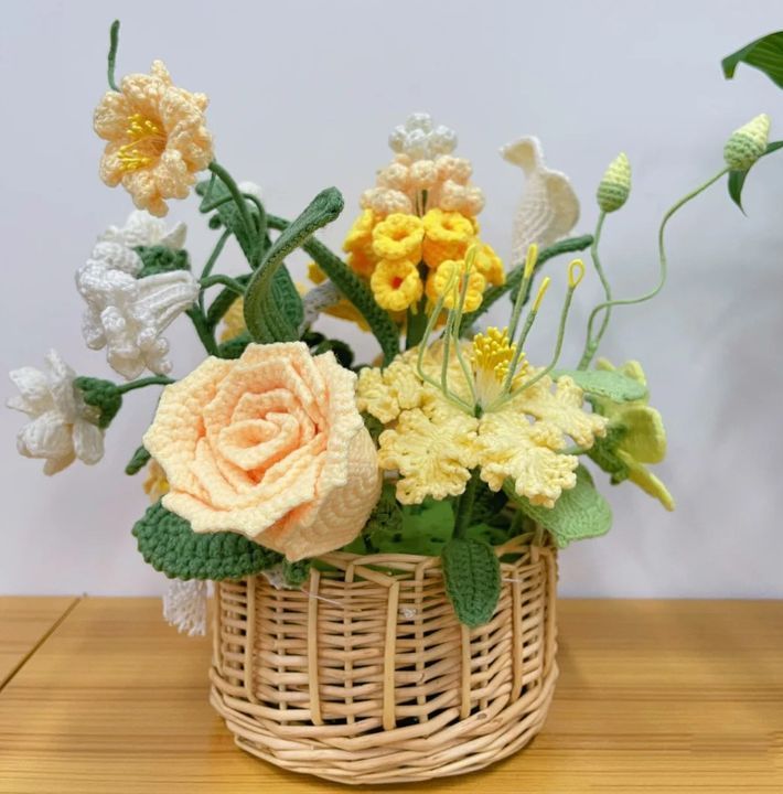 Canasta de Flores Tejido a Mano