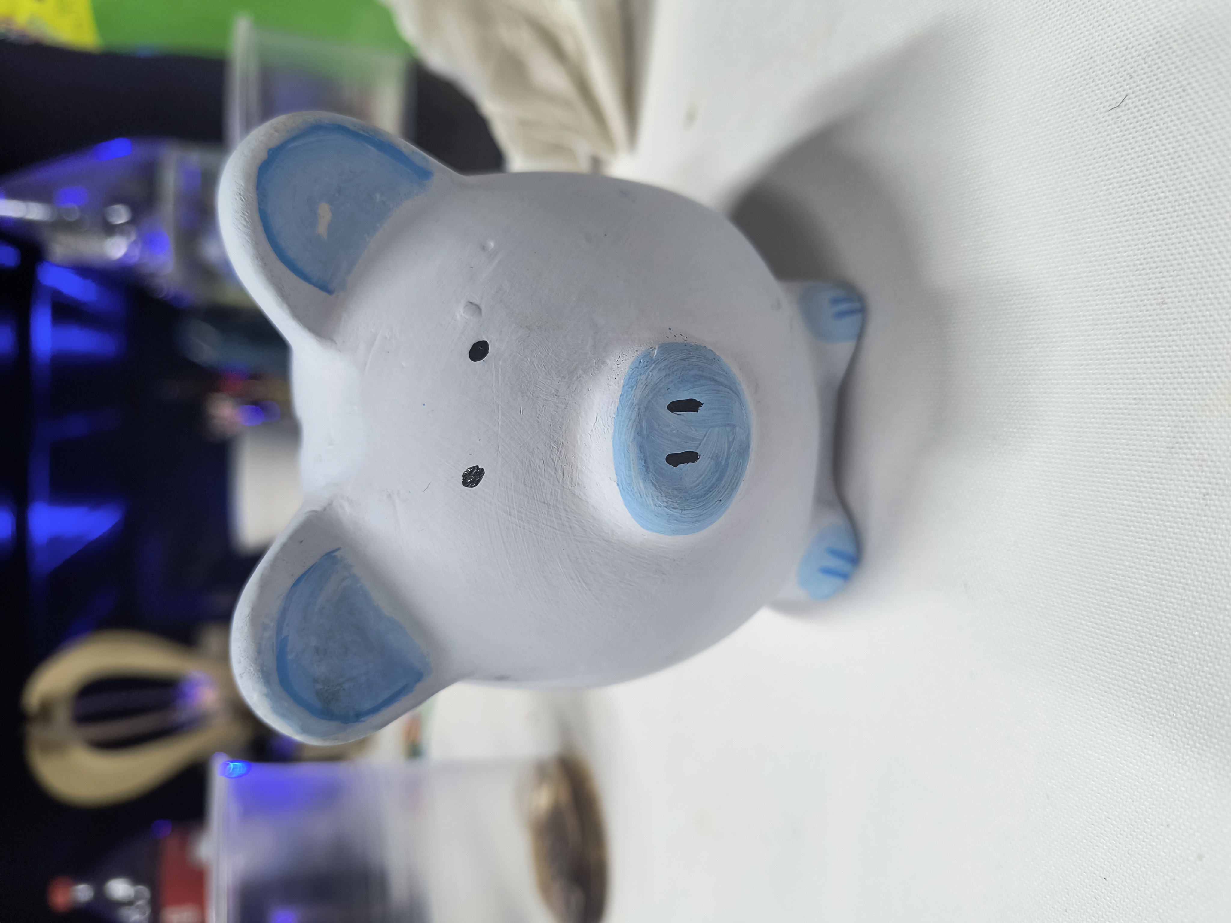 Alcancía pintada a mano