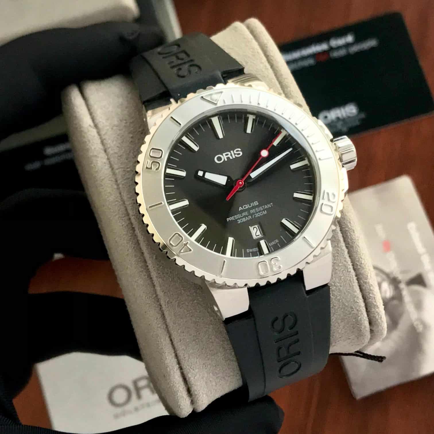 Oris Aquis Date Relief Authentic Store Quality Automatic Mens Watch