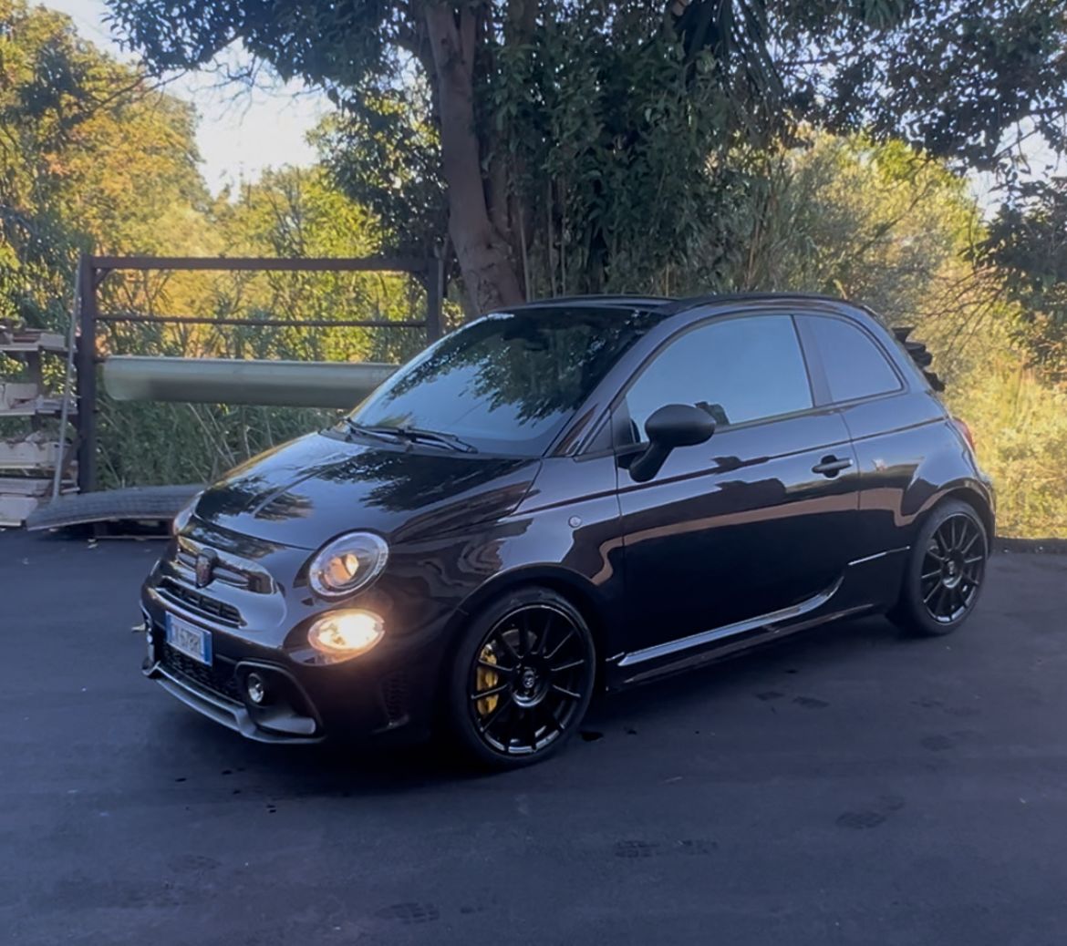 ABARTH 695 CABRIO COMPETIZIONE