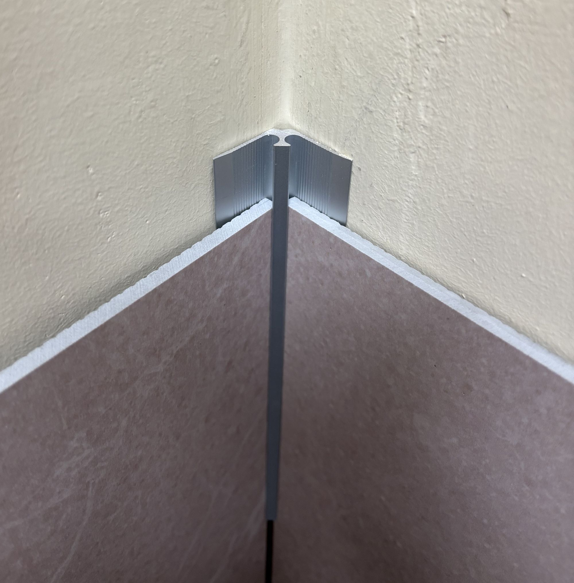 Pletina para esquina interior 2600mm