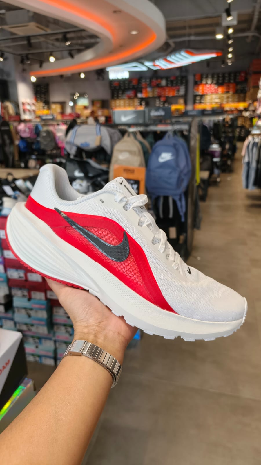 Nike Downshifter 14 Men's Road Running Shoe