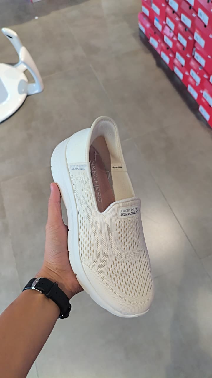 Skechers Slip-Ins Go Walk Arch Fit 2.0 Women's Walking Shoes - Natural